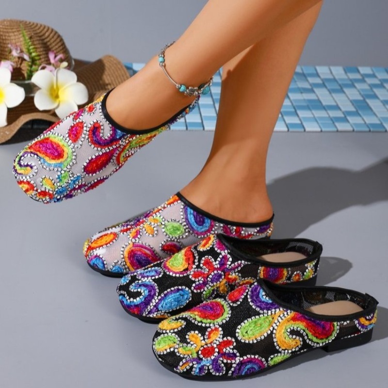 Ethnic Fashion For Ladies - Retro Style Ethnic Embroidery Embroidered Slippers